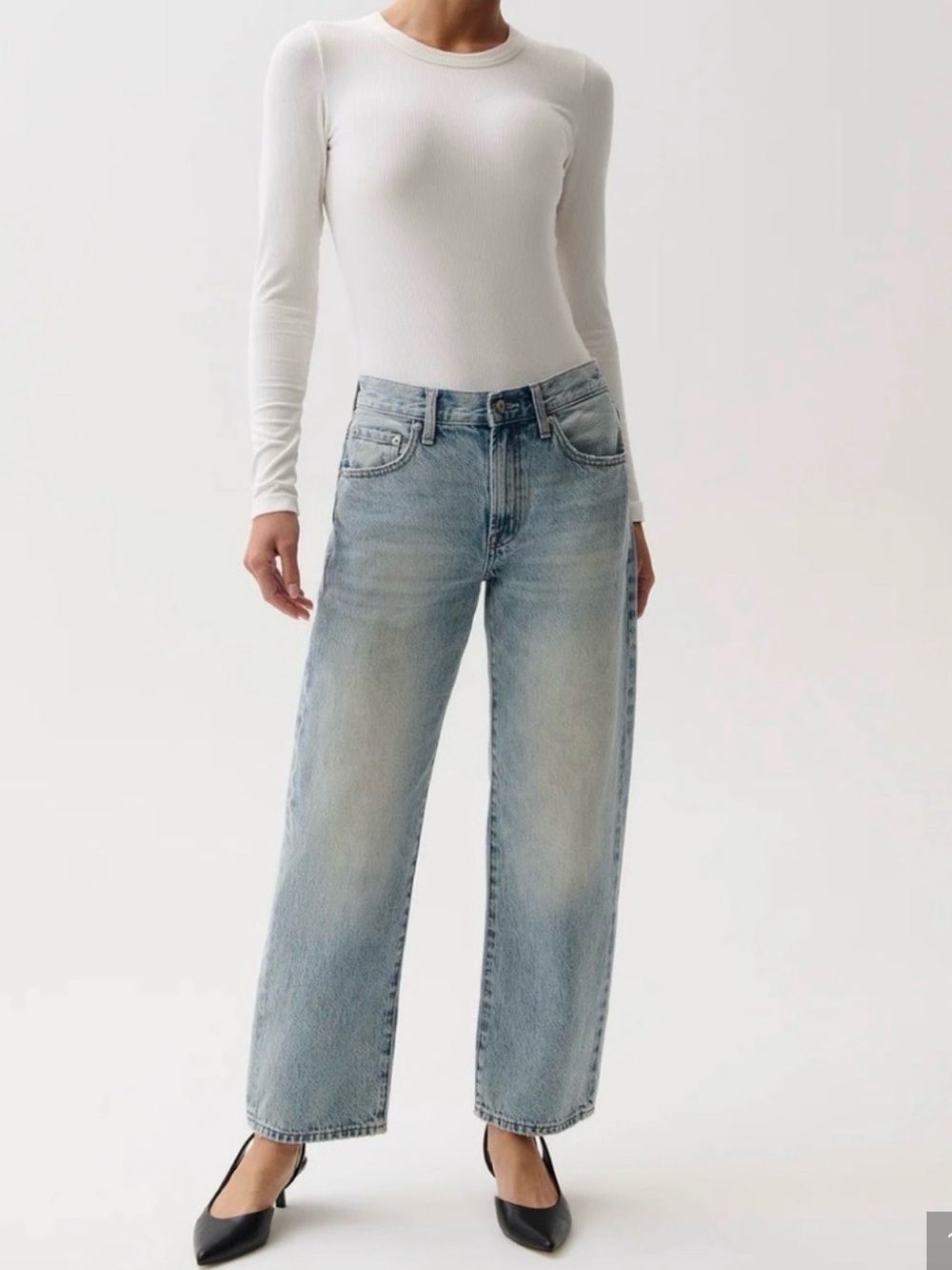 NWT Pistola Lexi Mid Rise Bowed - 24